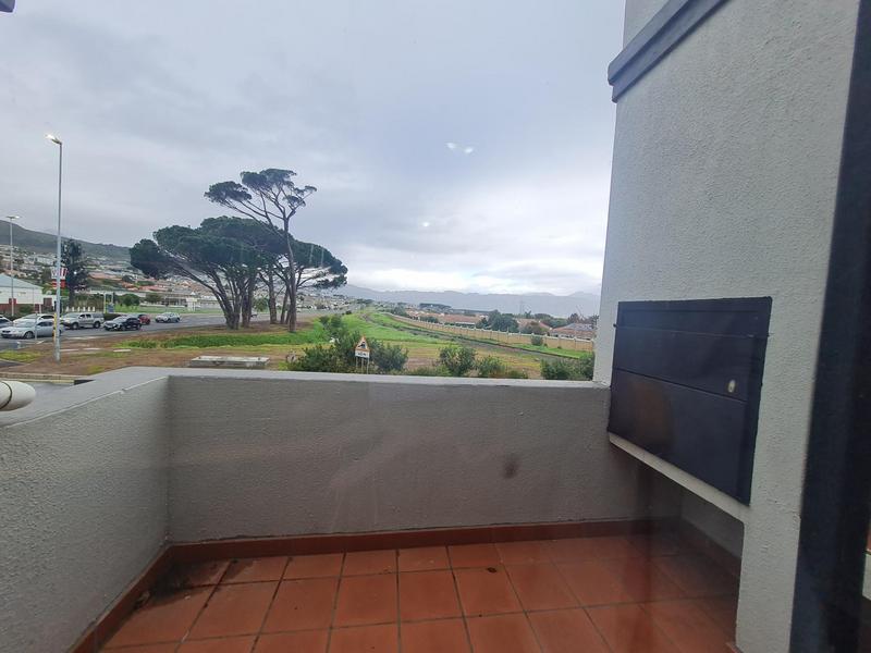 2 Bedroom Property for Sale in Somerset West Western Cape